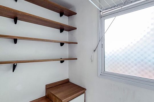 Área de Serviço de apartamento para alugar com 3 quartos, 84m² em Parque Maria Luiza, São Paulo