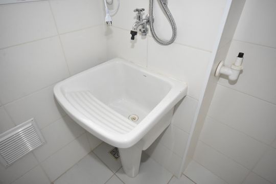 Área de Serviço de apartamento para alugar com 2 quartos, 77m² em Cecap, Jundiaí