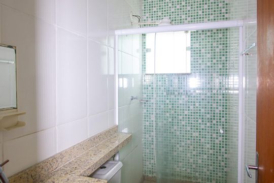 Banheiro da Suíte de casa para alugar com 3 quartos, 105m² em Rocha, São Gonçalo