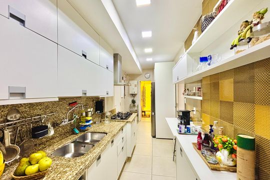 Apartamento para alugar com 3 quartos, 137m² em Lagoa, Rio de Janeiro
