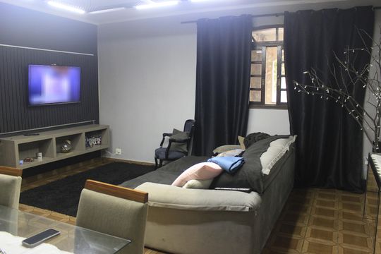 Casa para alugar com 3 quartos, 226m² em Macedo, Guarulhos