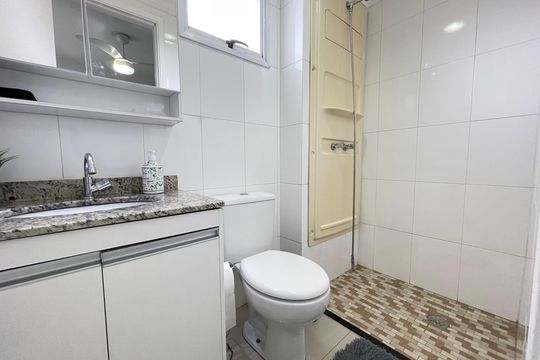 Banheiro 2 de apartamento à venda com 3 quartos, 95m² em Jardim Arpoador, São Paulo