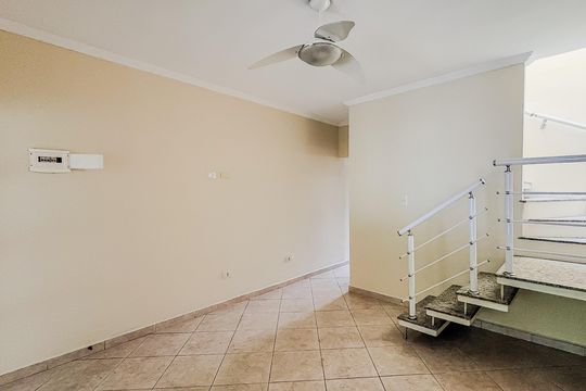 Casa para alugar com 2 quartos, 70m² em Vila Paranagua, São Paulo