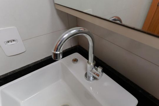Banheiro de apartamento para alugar com 1 quarto, 27m² em Santana, São Paulo