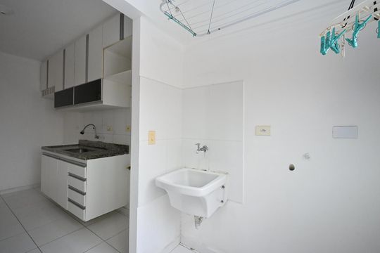Área de Serviço de apartamento para alugar com 2 quartos, 76m² em Chácara Agrindus, Taboão da Serra