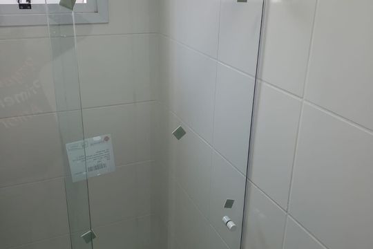 Banheiro de apartamento à venda com 1 quarto, 24m² em Paraíso do Morumbi, São Paulo