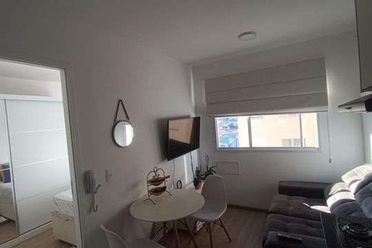 Sala de apartamento à venda com 1 quarto, 24m² em Paraíso do Morumbi, São Paulo