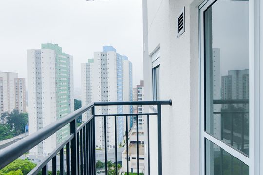 Varanda  de apartamento à venda com 2 quartos, 38m² em Picanço, Guarulhos
