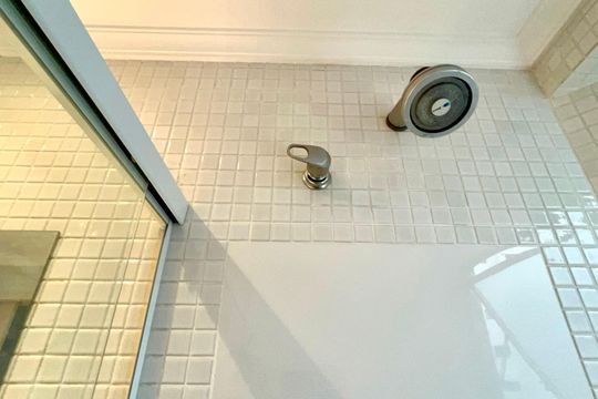Banheiro da Suíte 2 de apartamento à venda com 3 quartos, 220m² em Jardim Paulista, São Paulo