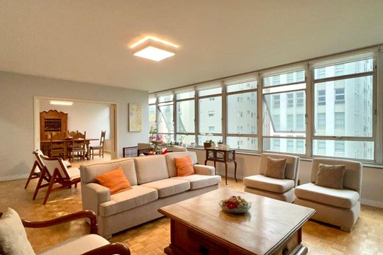 Apartamento à venda com 3 quartos, 220m² em Jardim Paulista, São Paulo