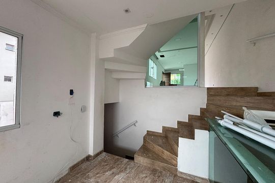 Casa de Condomínio para alugar com 3 quartos, 196m² em Jardim Nova Coimbra, Cotia