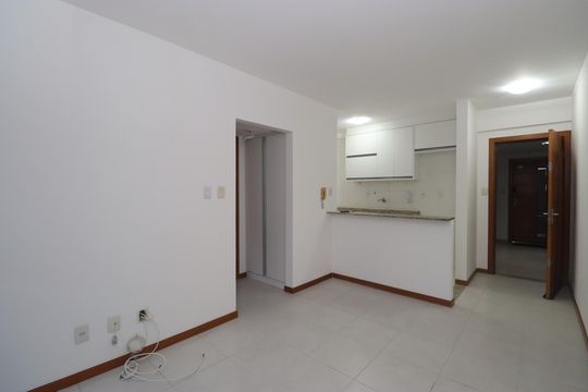Sala de apartamento para alugar com 1 quarto, 50m² em Pituba, Salvador