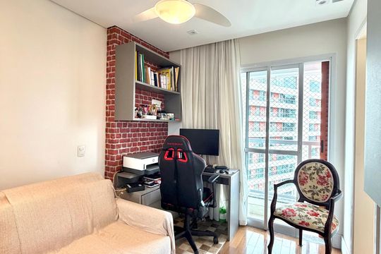 Apartamento à venda com 3 quartos, 157m² em Vila Anastácio, São Paulo