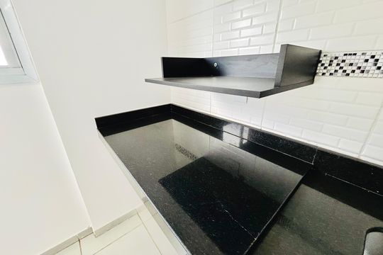 Cozinha de apartamento para alugar com 2 quartos, 40m² em Artur Alvim, São Paulo