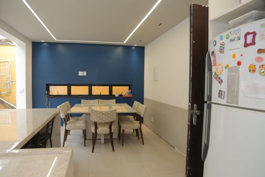 Cozinha de casa para alugar com 3 quartos, 300m² em Vila Carmosina, São Paulo