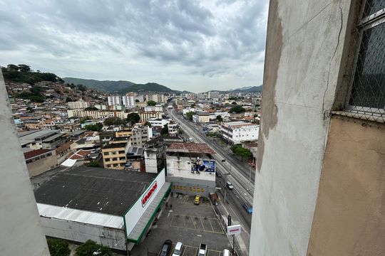 Vista da Sala de apartamento para alugar com 2 quartos, 47m² em Madureira, Rio de Janeiro