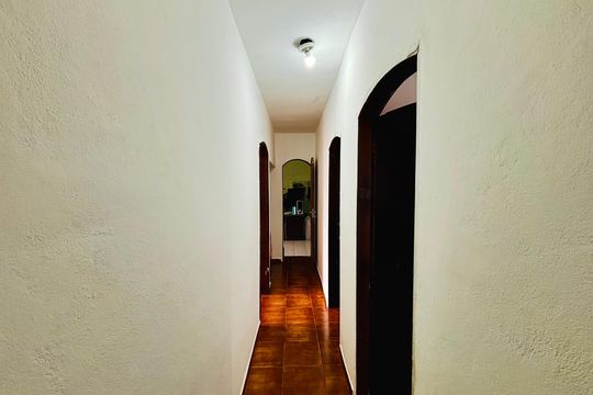 Corredor de casa para alugar com 2 quartos, 250m² em Vila Santa Teresinha, São Paulo