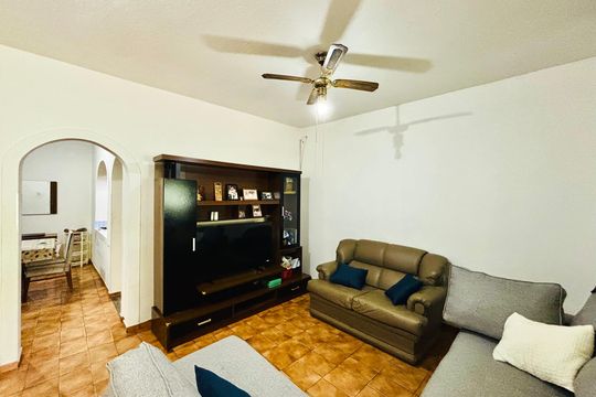 Casa para alugar com 2 quartos, 250m² em Vila Santa Teresinha, São Paulo