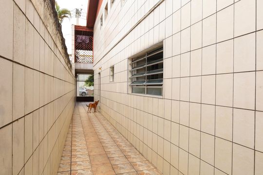 Quintal de casa à venda com 4 quartos, 120m² em Vila Brasil, São Paulo