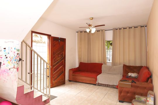 Casa à venda com 4 quartos, 120m² em Vila Brasil, São Paulo
