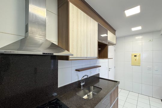 Cozinha de apartamento para alugar com 3 quartos, 96m² em Independência, São Bernardo do Campo