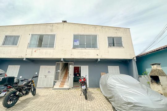 Fachada de apartamento para alugar com 1 quarto, 42m² em Ingleses Norte, Florianópolis