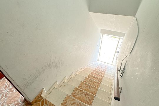 Escada de apartamento para alugar com 1 quarto, 42m² em Ingleses Norte, Florianópolis