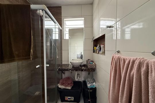 Banheiro de casa à venda com 2 quartos, 51m² em Jardim Sydney, São Paulo