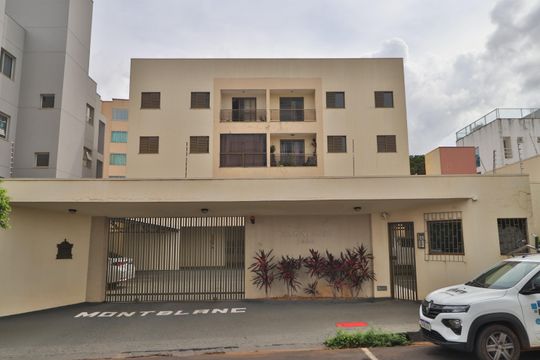 Fachada de apartamento para alugar com 3 quartos, 50m² em Umuarama, Uberlândia