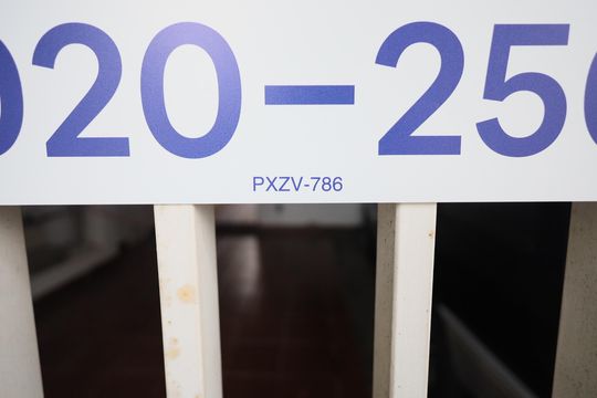 Placa  de casa à venda com 4 quartos, 112m² em Vila Yara, Osasco