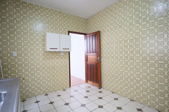 Cozinha de casa à venda com 4 quartos, 112m² em Vila Yara, Osasco