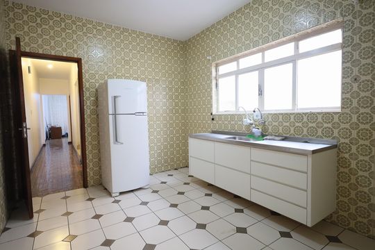 Cozinha de casa à venda com 4 quartos, 112m² em Vila Yara, Osasco
