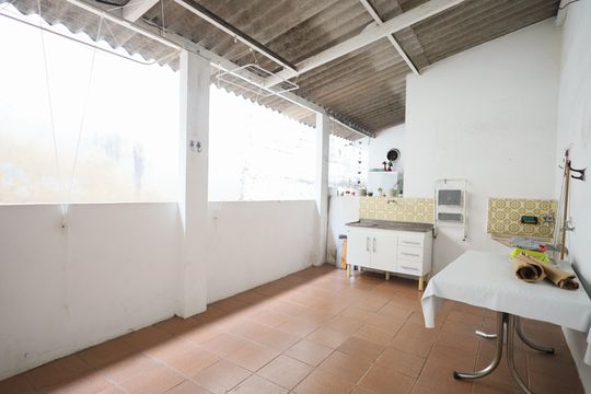 Área de Serviço de casa à venda com 4 quartos, 112m² em Vila Yara, Osasco