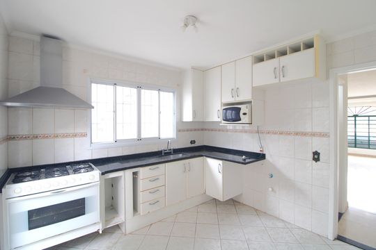 Cozinha de casa para alugar com 2 quartos, 90m² em Jardim Consorcio, São Paulo