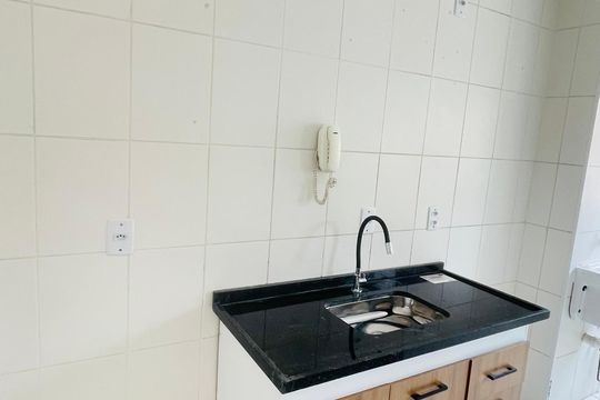 Cozinha de apartamento para alugar com 3 quartos, 94m² em Jardim Isis, Cotia