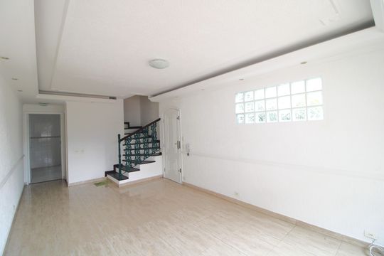 Sala de casa à venda com 2 quartos, 200m² em Jardim Consorcio, São Paulo