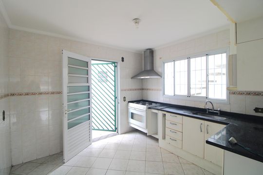 Cozinha de casa à venda com 2 quartos, 200m² em Jardim Consorcio, São Paulo
