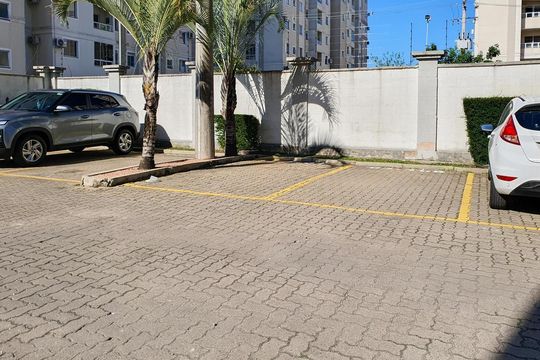 Estacionamento de apartamento à venda com 2 quartos, 47m² em Vila Rosa, Novo Hamburgo