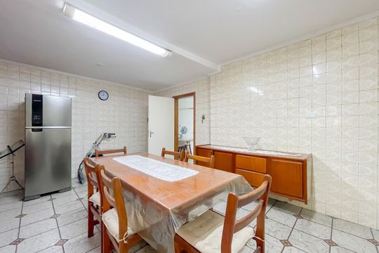 Cozinha de casa para alugar com 3 quartos, 180m² em Vila Yolanda, Osasco