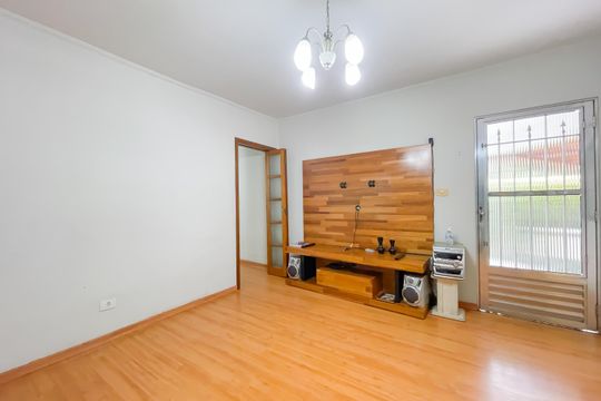 Casa para alugar com 3 quartos, 180m² em Vila Yolanda, Osasco