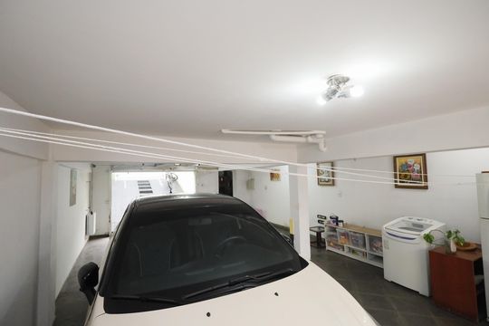 Garagem de casa à venda com 5 quartos, 204m² em Vila Maria Alta, São Paulo