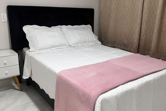 Quarto de kitnet/studio para alugar com 1 quarto, 30m² em Recreio dos Bandeirantes, Rio de Janeiro