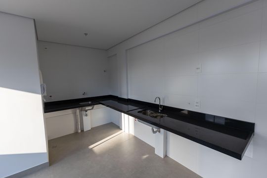 Cozinha de kitnet/studio à venda com 1 quarto, 48m² em Vale do Sereno, Nova Lima