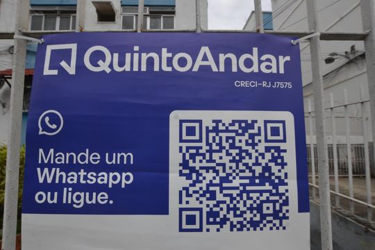 Placa instalada de casa de condomínio para alugar com 2 quartos, 48m² em Coelho Neto, Rio de Janeiro