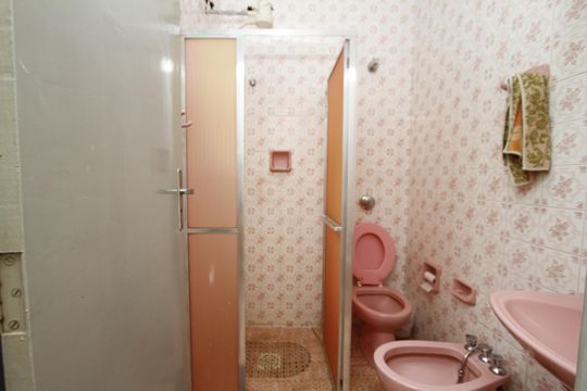 Banheiro 1 de casa à venda com 3 quartos, 360m² em Alto Caiçaras, Belo Horizonte