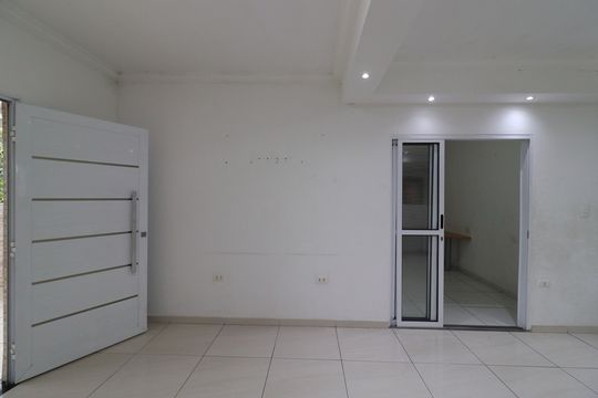 Sala de casa para alugar com 3 quartos, 100m² em Parque Guarapiranga, São Paulo
