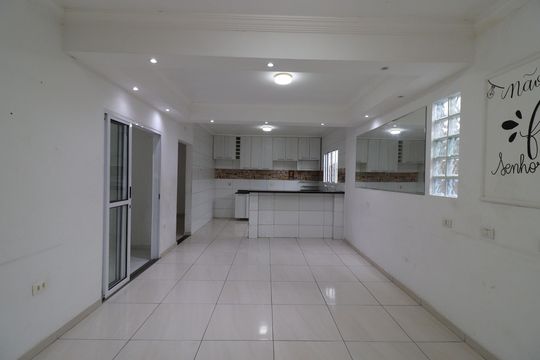 Casa para alugar com 3 quartos, 100m² em Parque Guarapiranga, São Paulo