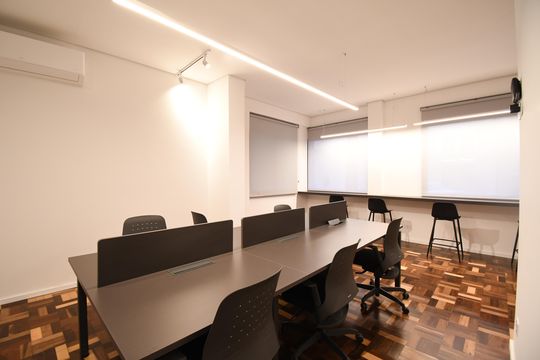 Área comum - Coworking de kitnet/studio para alugar com 1 quarto, 30m² em São Francisco, Curitiba
