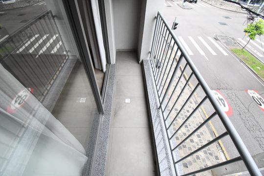 Sacada do Studio de kitnet/studio para alugar com 1 quarto, 30m² em São Francisco, Curitiba