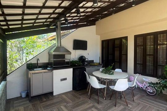 Casa para alugar com 3 quartos, 146m² em Itapuã, Salvador